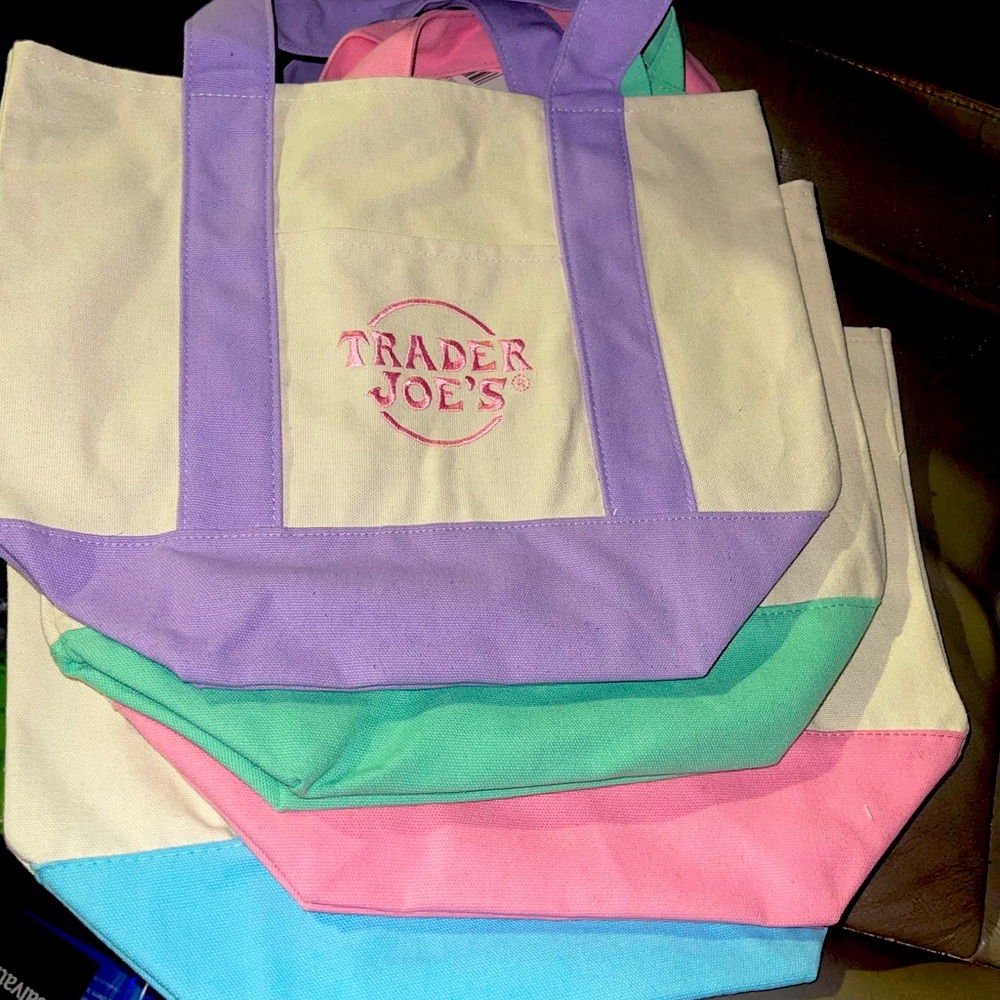 Trader Joe’s mini tote bags set of 4 - new